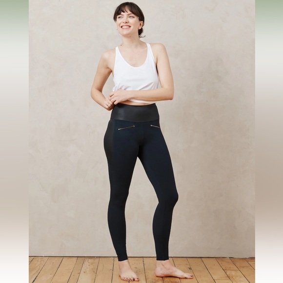 ADAY Pants - ADAY Throw It Higher Leggings XL NWOT